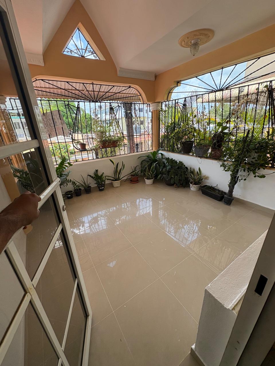 Terraza con jardín